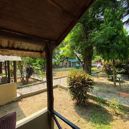 Nature Safari Camp Chitwan Exterior photo